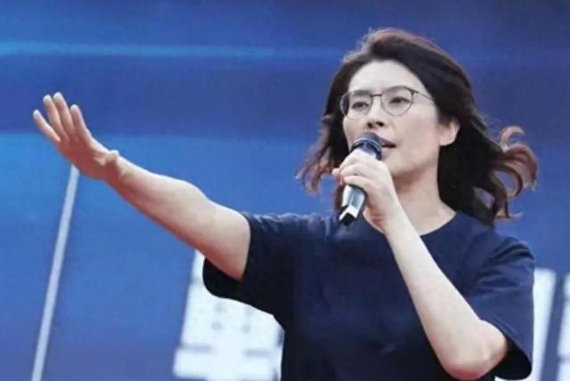 国民党下一任主席板上钉钉？岛内最新民调出炉，郑丽文排第一，但已经露出真面目
