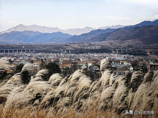 观山景看荻花，这里大概是蓝田最出片的地方了