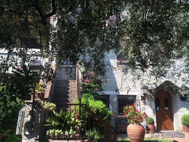 梦想中的世外桃源——意大利小镇西尔米奥奈