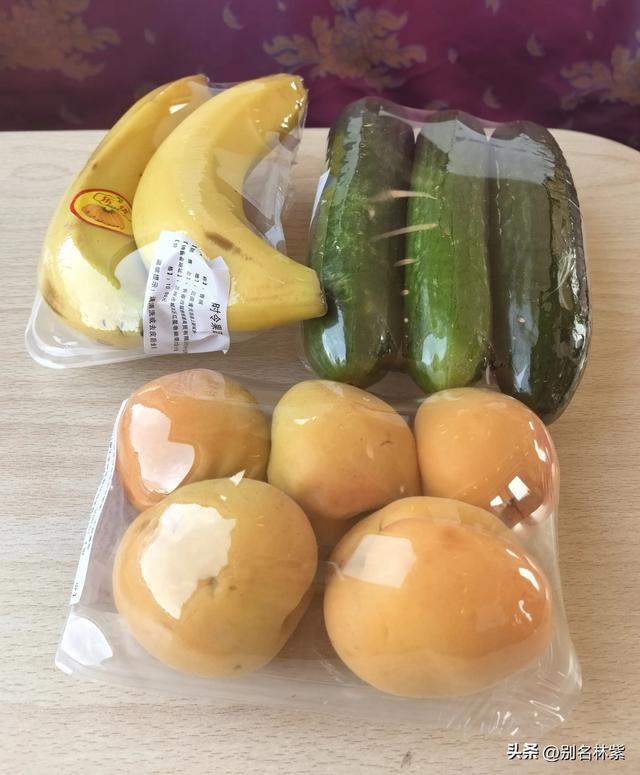 离开敦煌要去哈密了，分享一下坐火车如何去哈密，吃到哪些美食