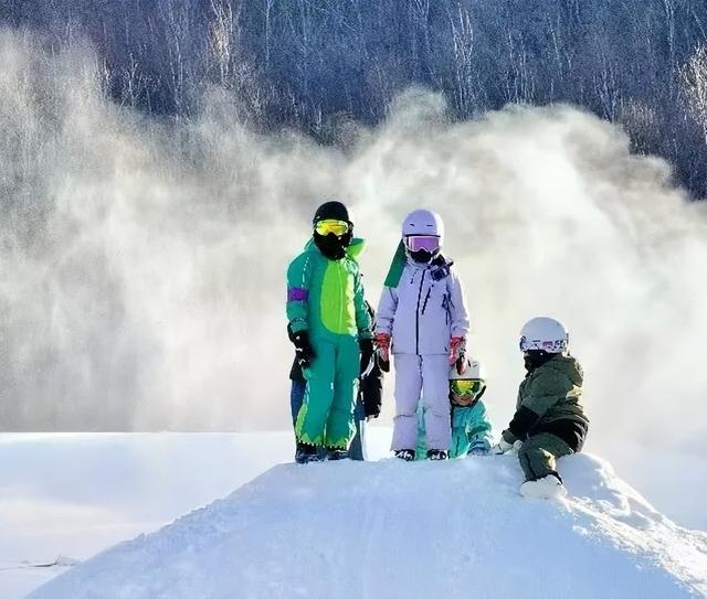 冬天就来扎兰屯！“冬雪凝园·银坡驰跃”冬季一日游线路