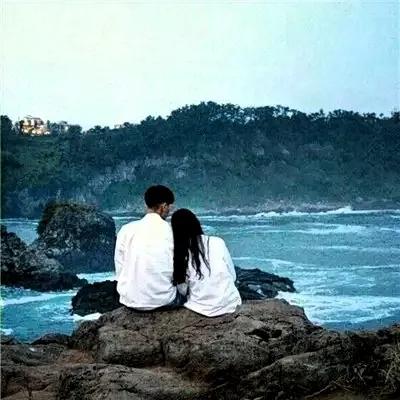 两性关系：搞定50岁女人的最好方式，就是喂饱这两个"饥饿"