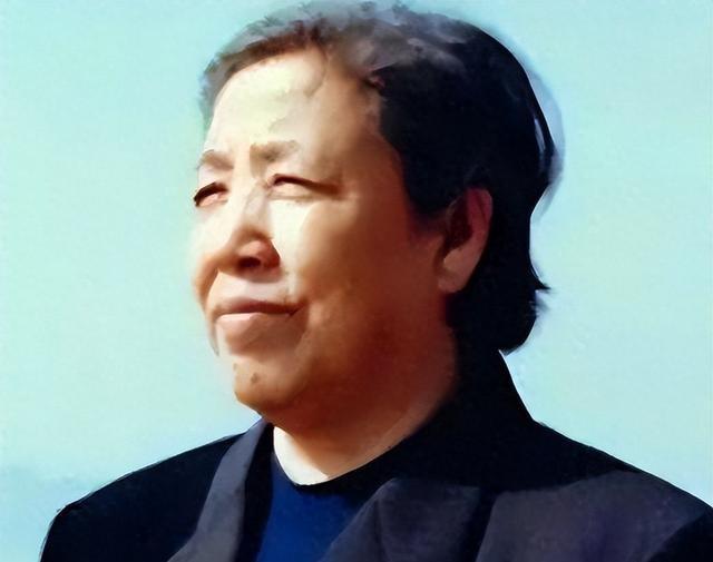 华国锋的夫人韩芝俊有多美？1961年的全家留影，30岁她端庄贤惠