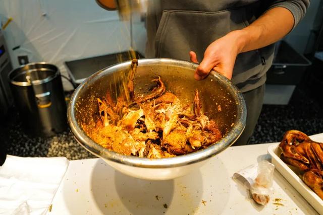 1元的包子，4块钱的蒸饺，这座城给人的幸福感怎么能这么高啊！