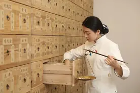 舒肝解郁胜柴胡，祛湿效果超薏米，这味药，根治肝郁湿滞！图片
