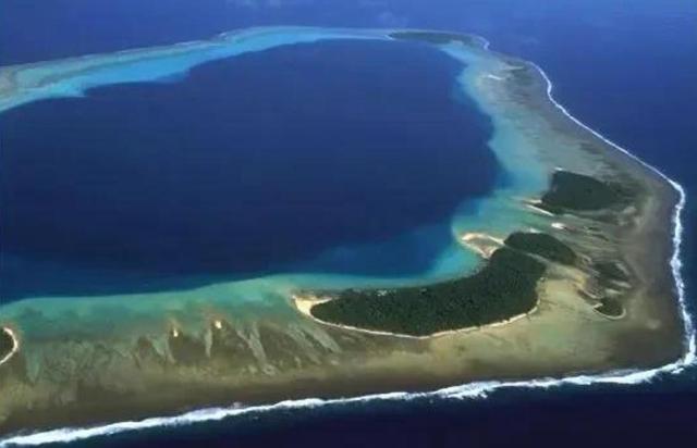 刚设保护区，黄岩岛便爆发冲突，大批军机拦截，董军接到美方电话