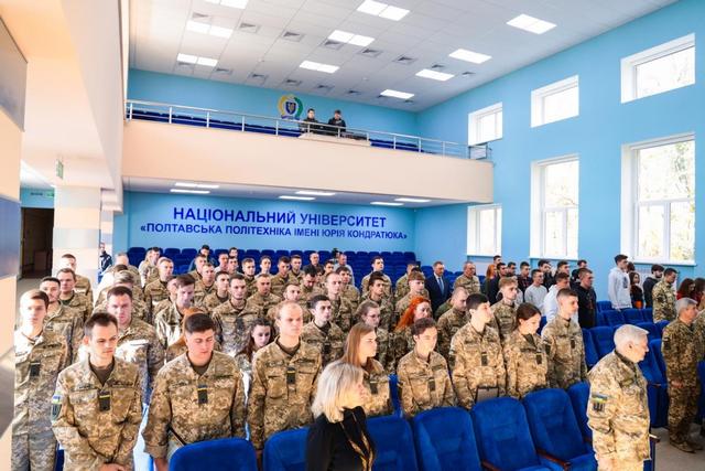 乌军男性兵员短缺，女军官比例暴增	，开始肩负“保卫祖国”责任？