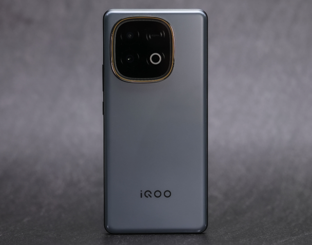 相差200多元，iQOOZ10TurboPro和iQOOZ10Turbo+有什么区别？