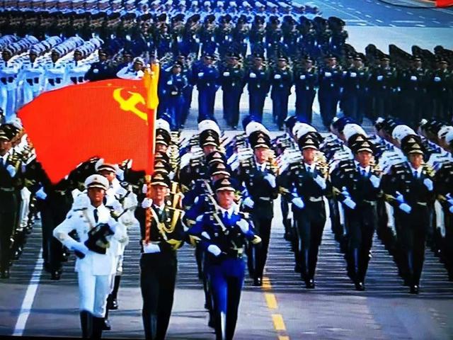 澳军连开3枪，踩踏中国红线，解放军接下挑战书，兵力已一路北上