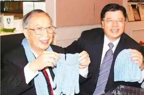 大儿子沉迷美色无心家业，二儿子败光400亿，一世英名被后代毁掉