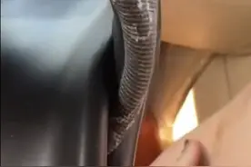 LV客服回应8950元拖鞋被指穿2次掉皮：正常，拖鞋本身是消耗品图片