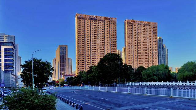 家门口的风景——万达广场