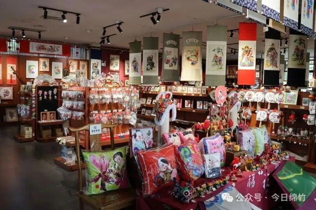 跟着国际主播网红游绵竹，绵竹这次火到全世界了！