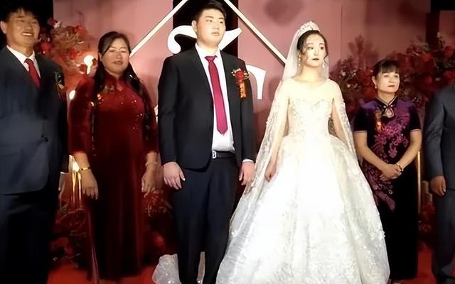 大衣哥做梦都没想到	，离婚四年后，前儿媳陈亚男还是不愿放过自己