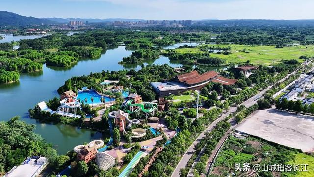 重庆不走寻常路的“散装”区，乡镇实力很强，文旅名片是顶级！