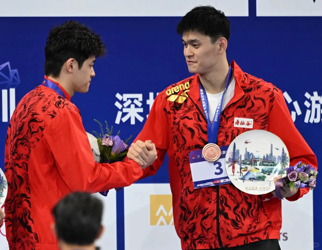 孙杨不再隐瞒！公开回应是否退役，自称很遗憾，印证了潘展乐的话