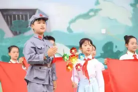鹤壁市淇滨小学: 开展“踔厉奋发强国防 勇毅前行向复兴"主题宣传活动图片