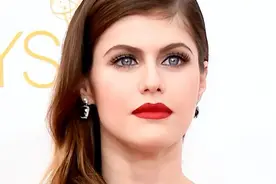 好莱坞美胸！为艺术献身的女星——亚历珊德拉·达达里奥图片