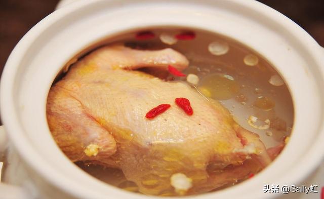 花胶猪骨海带煲汤的做法大全 花胶猪骨海带煲汤的做法大全图片