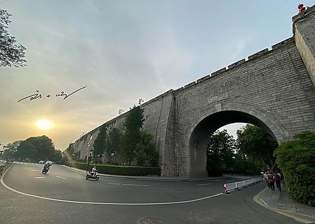江苏省“第一城”，GDP已经超过直辖市天津，却在本省仅排第二