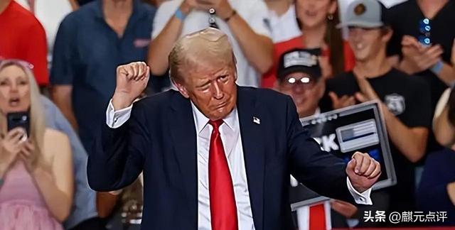 泼完中国脏水不到24小时，特朗普亮史上最大战舰，或又一空头支票