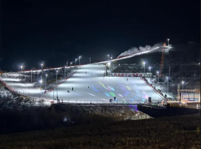 乌兰浩特市第八届冰雪旅游季解锁冬日新玩法