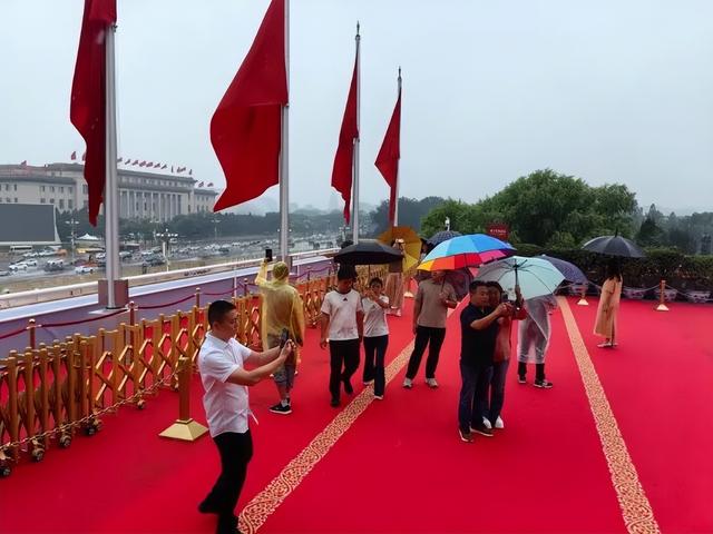 天安门城楼恢复对外开放，预约火爆！
