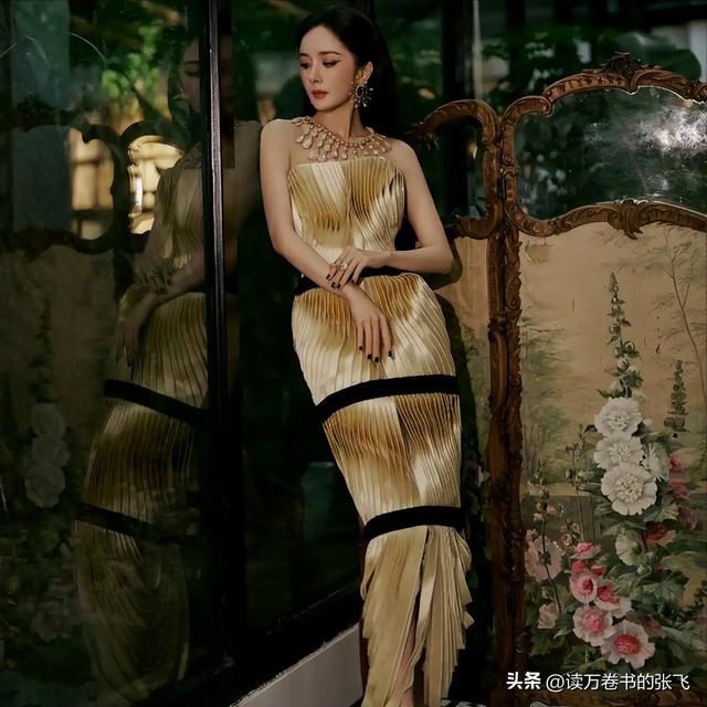 离婚7年，39岁杨幂高调宣布喜讯，刘恺威终为自己的错误买了单。