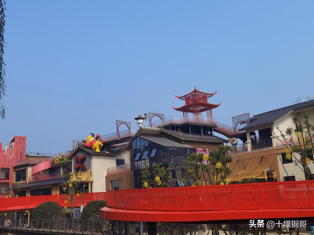 从百年老北街到七夕天街，郧西文旅打造鄂西北网红打卡第一城