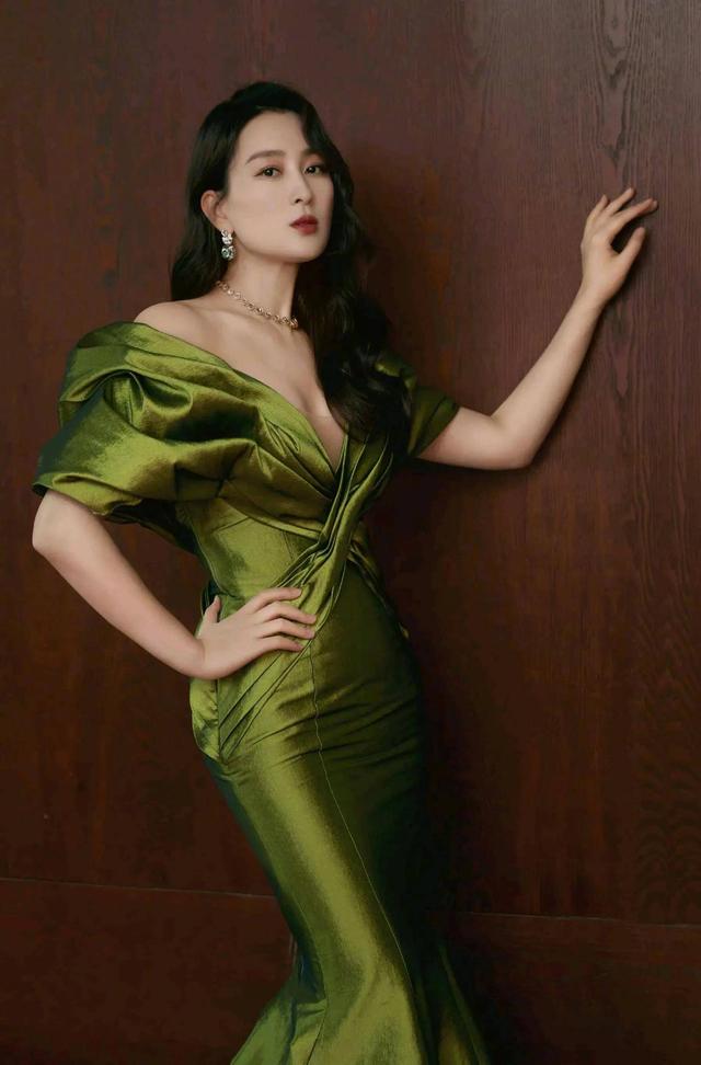 马苏被曝新恋情不到24小时，男方被扒底朝天，孔令辉后悔了吗？