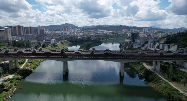 广西低调小城，竟藏着“世界第一”风雨桥，很多人还没去过