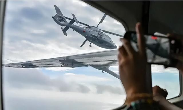 为了给日本撑腰，菲律宾的飞机闯入我国领空，不料掉进了天罗地网