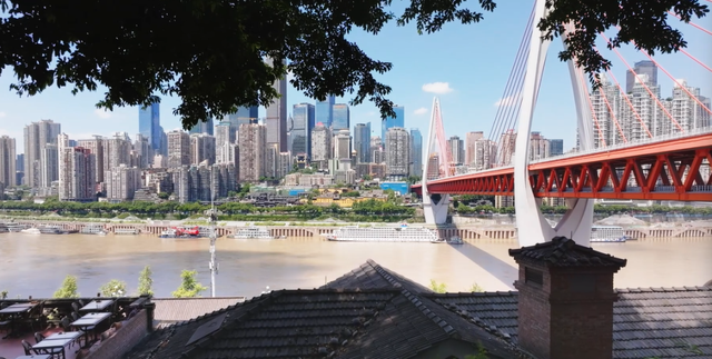《诗行长江》第三季南岸之旅（上）｜重庆封面·光彩南岸！打卡龙门浩，解锁重庆千年风华
