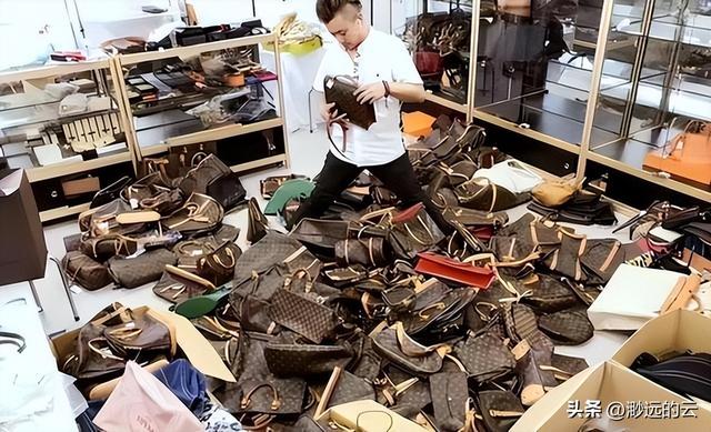 几乎全是假货！利润高达2400%，为何消费者还前赴后继争相购买？