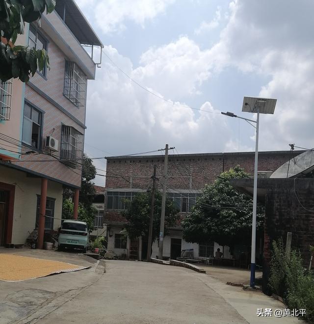 广西南宁市隆安县一条不起眼的老街，看着普通它却有400年的历史