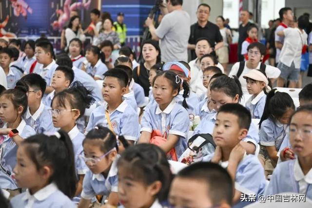 给孩子最好的暑假礼物！航天探索研学行招募学员啦～～