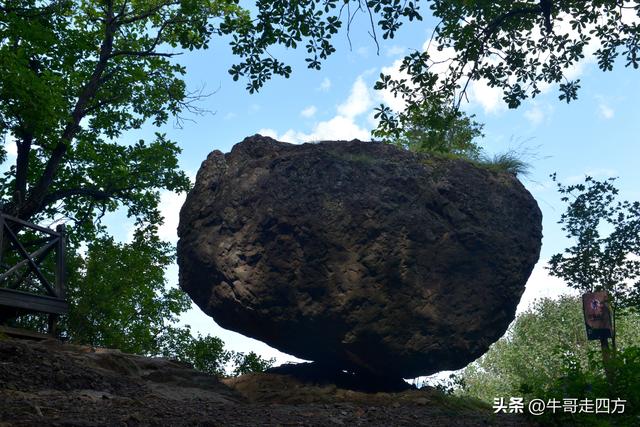 河北百草畔（上）：风动孤石悬险韵，蚁巡深岭蕴生机