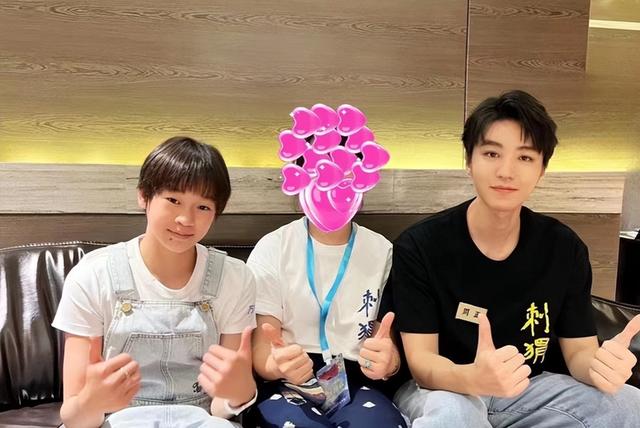 全红婵做梦也没想到	，自己随手一个举动，竟给王俊凯惹了个大麻烦