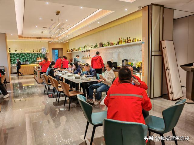 十八个小时，从“穷到冒烟”的粤北河源进入广东，就想看看真差吗