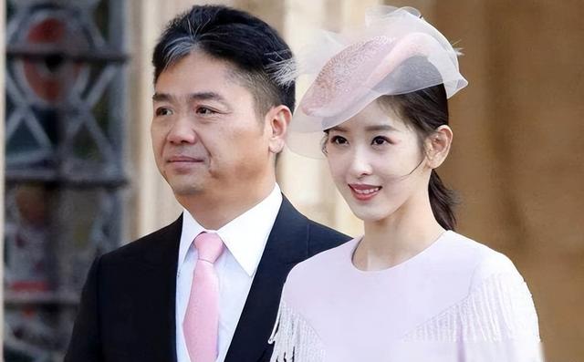 有钱再多又怎么样？这次在朋友圈自曝"没自信"的商业富豪令人唏嘘