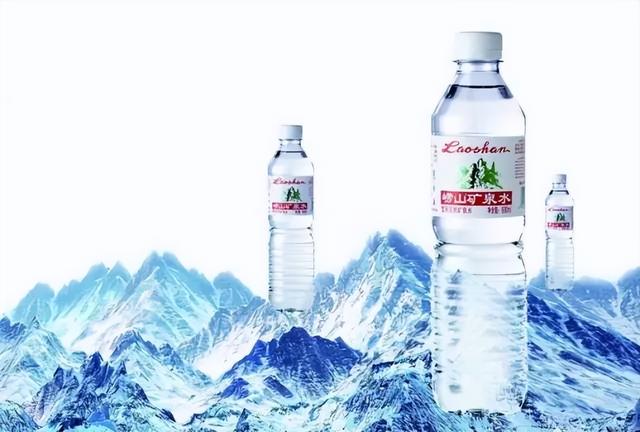 央视国宴上的那瓶水火了！不是娃哈哈，更不是农夫山泉