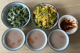 河南一家四口的极简早餐，朋友圈火了，网友：不寒酸，很喜欢！图片