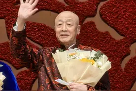 “20后40后60后”三位京剧花脸，是不同时期"裘派"的代表人物吗？图片