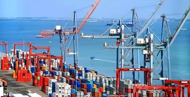 打法变了！中国不按“常理”出牌，美国难招架，不打狗直接打主人