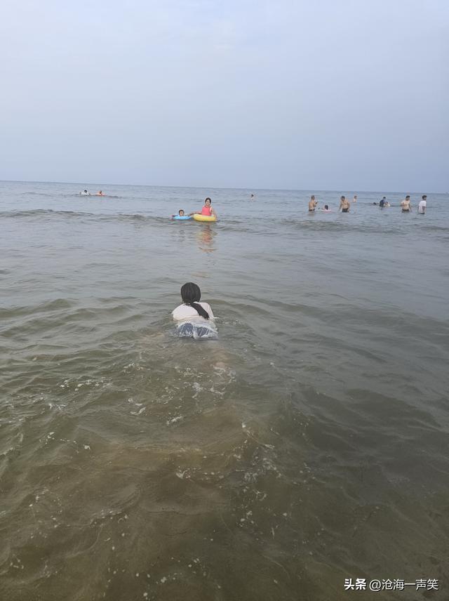 大海拾贝，大海观潮，大海踏浪，大海溜沙，大海捞针行不行？