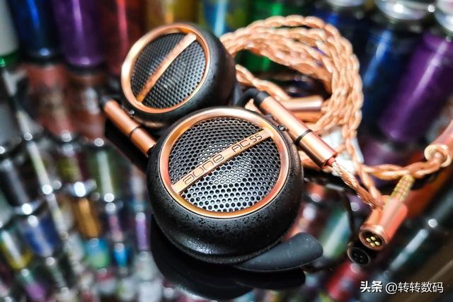 突破！重塑！耳挂式耳机新时代标杆之作aune AC55体验