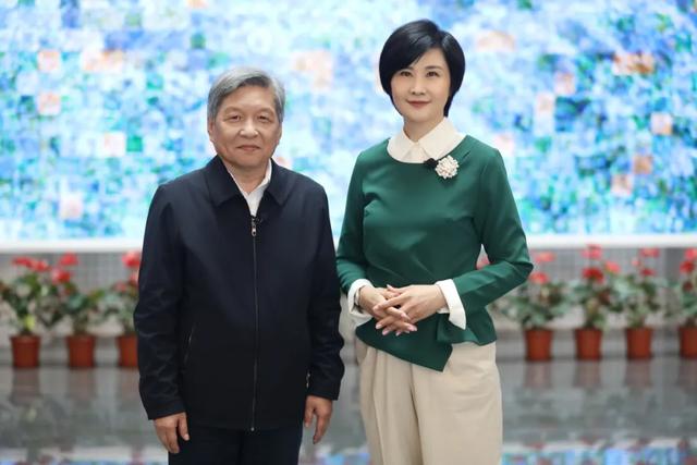 AI时代，我们需要怎样的教育？｜《问答神州》国庆特别节目