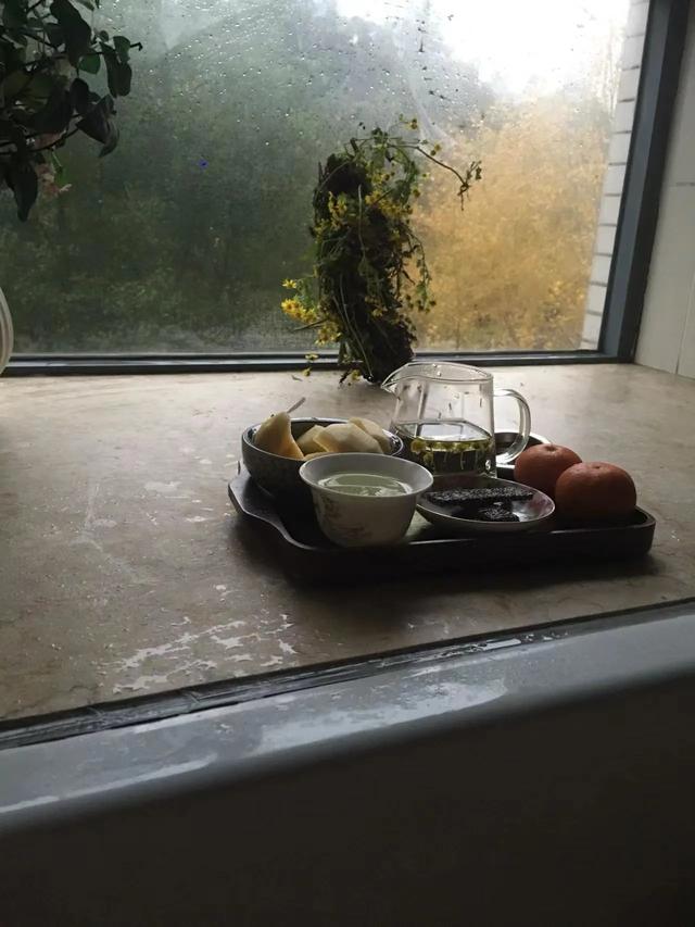 真奢侈呀！贵妃式的享受，野菊花泡澡，虽不及华清池