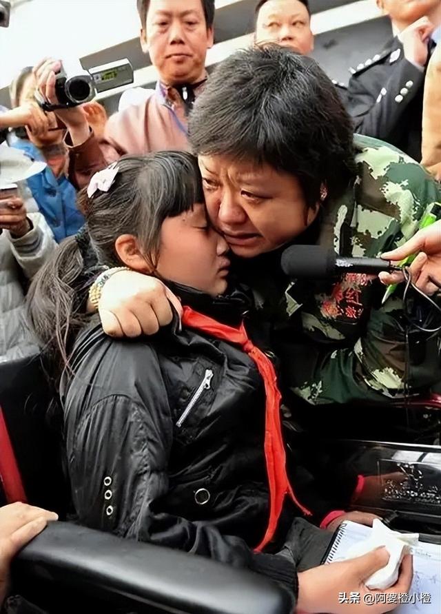 贪污上亿	、假慈善？被实名举报的韩红	，还是没有等来一声道歉！