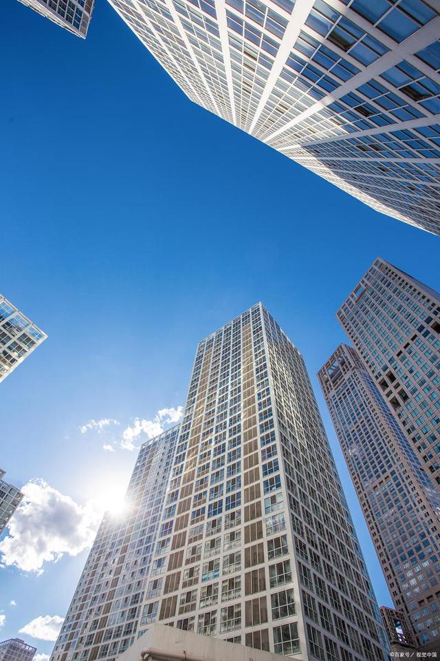 曹德旺预言要成真？若不出意外，2026年房地产将面临5大转折